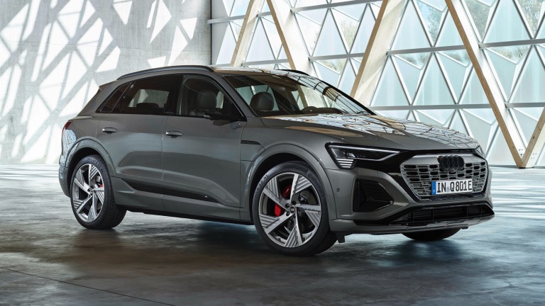 Audi_Q8-etron-2023-01.jpg